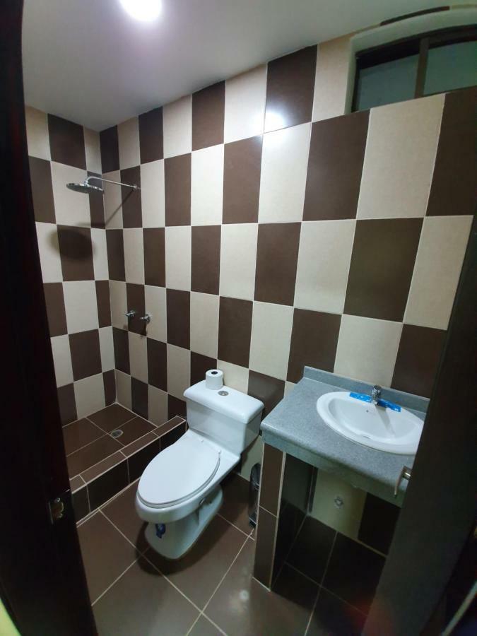 Hotel Los Ceibos Jipijapa Exteriör bild