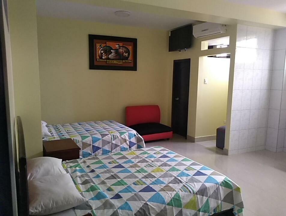 Hotel Los Ceibos Jipijapa Exteriör bild